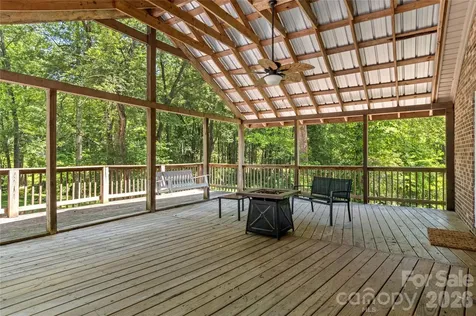 142 Pioneer Road Harmony NC 28634