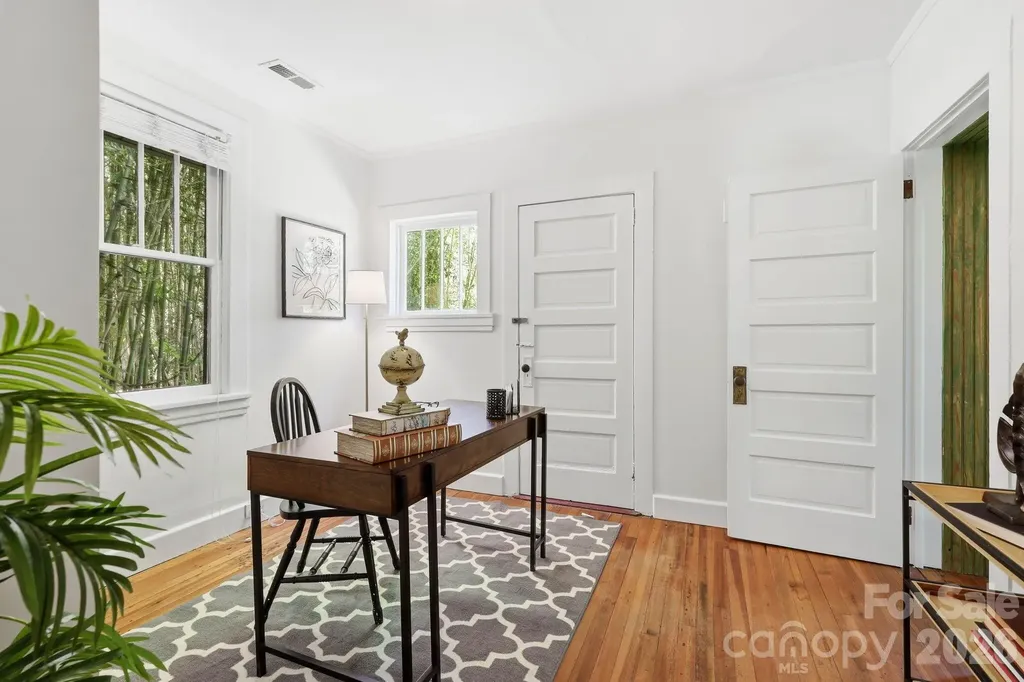 86 Annandale Avenue Asheville NC 28801