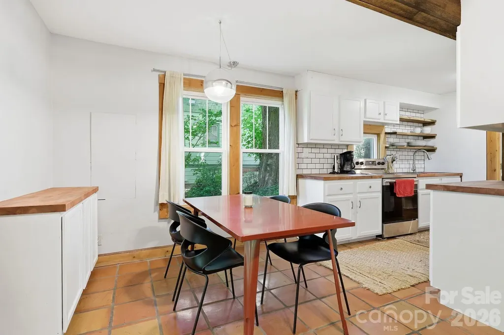 86 Annandale Avenue Asheville NC 28801
