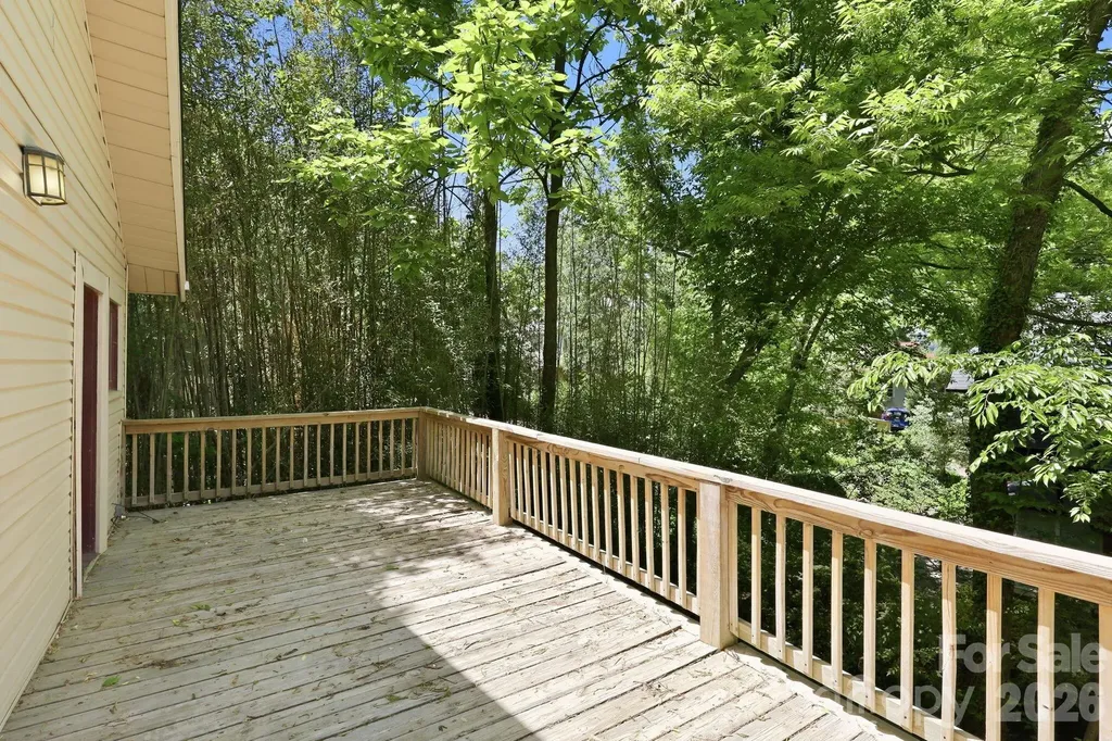 86 Annandale Avenue Asheville NC 28801