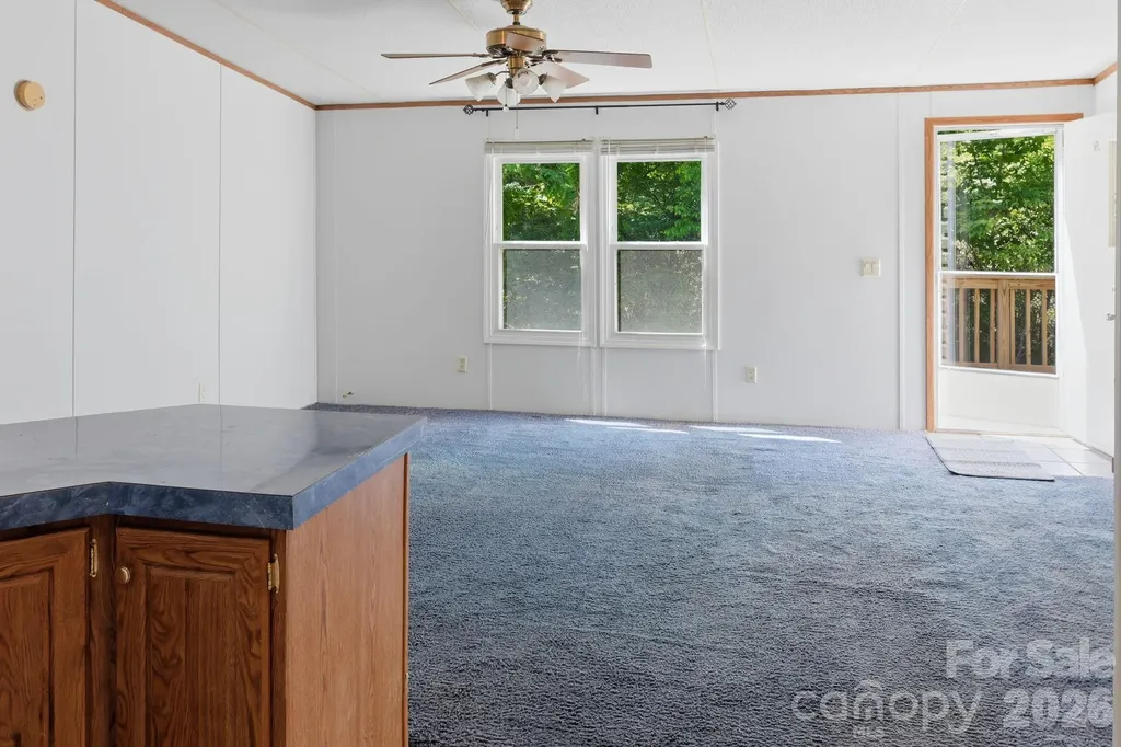 25 Glenn Lance Lane Fairview NC 28730