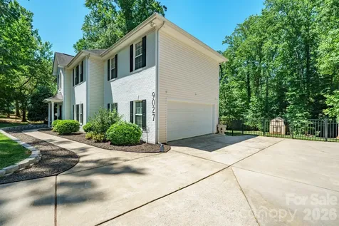 9027 Leah Meadow Lane Charlotte NC 28227