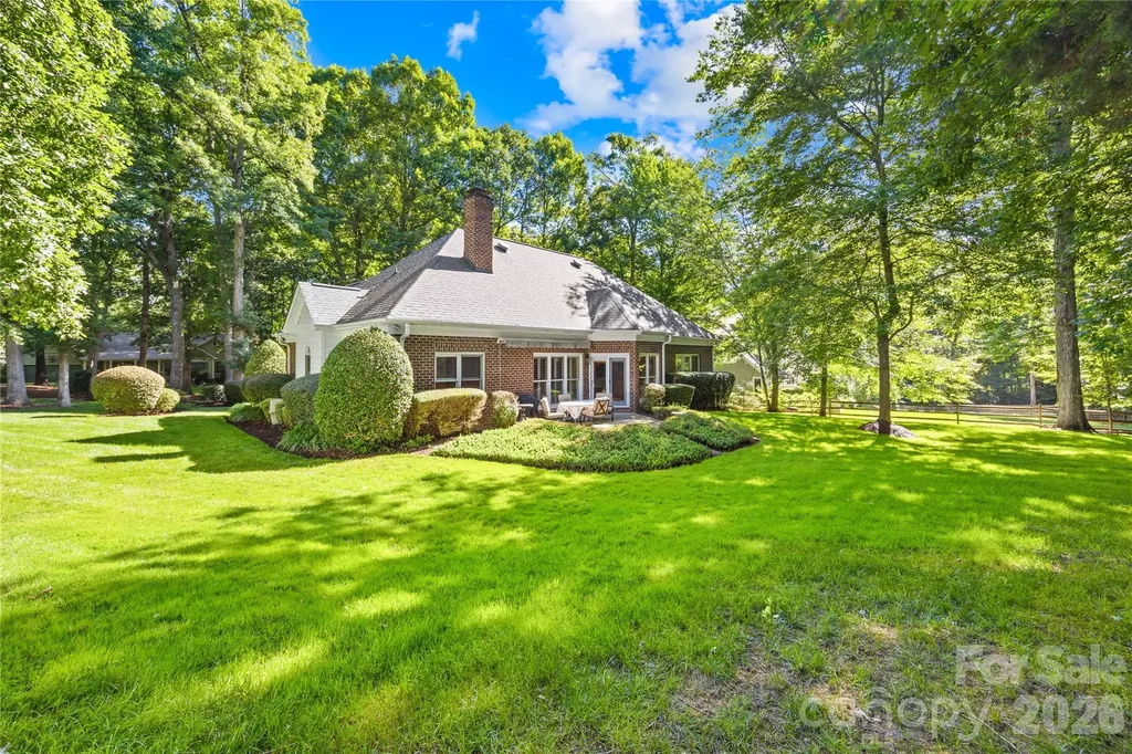 138 Woodstream Circle Mooresville NC 28117