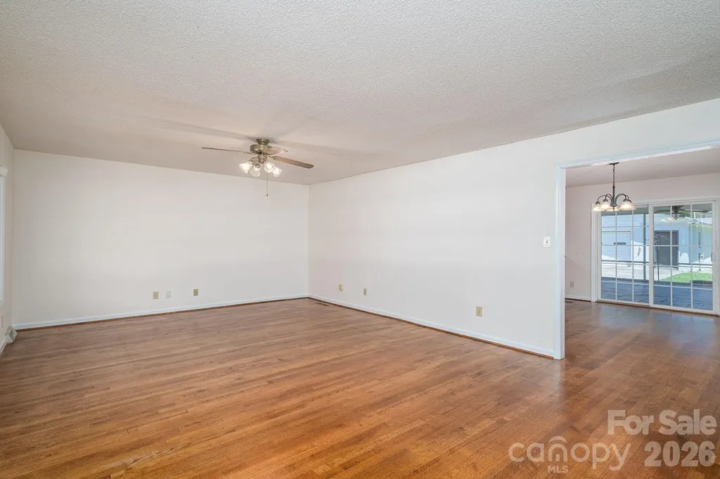 1920 Echo Lane Gastonia NC 28052