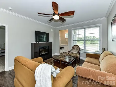 905 Pennington Drive Lancaster SC 29720