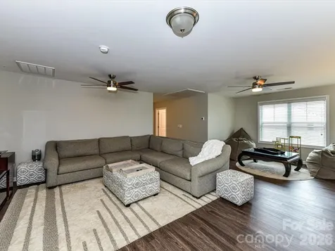 905 Pennington Drive Lancaster SC 29720