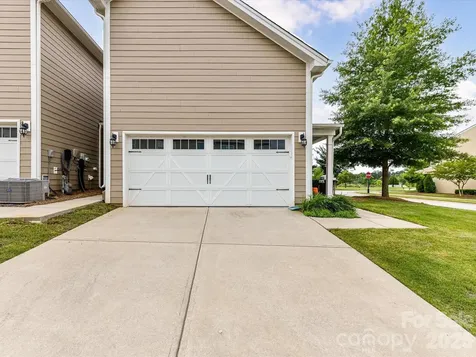 905 Pennington Drive Lancaster SC 29720