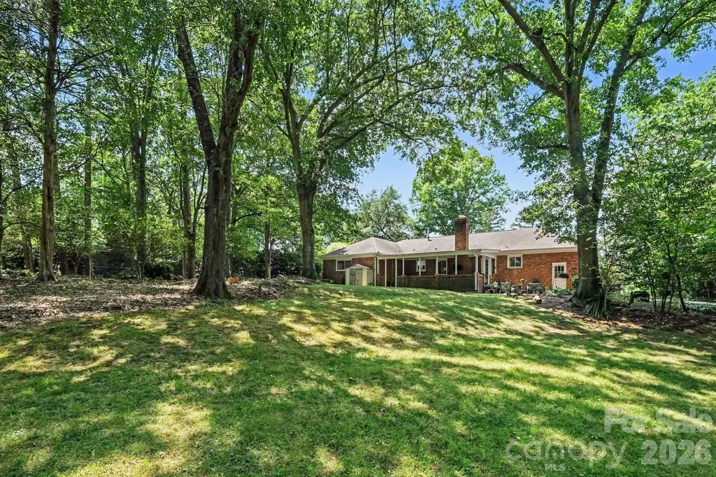 6641 Brookmeade Drive Charlotte NC 28226