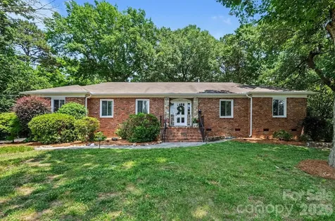 6641 Brookmeade Drive Charlotte NC 28226
