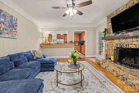 6641 Brookmeade Drive Charlotte NC 28226