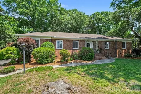 6641 Brookmeade Drive Charlotte NC 28226
