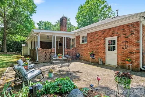 6641 Brookmeade Drive Charlotte NC 28226