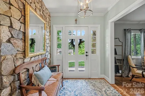 6641 Brookmeade Drive Charlotte NC 28226