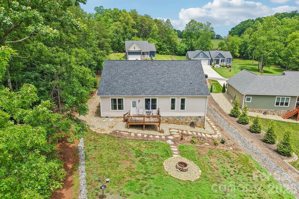 3131 Richard Street Morganton NC 28655