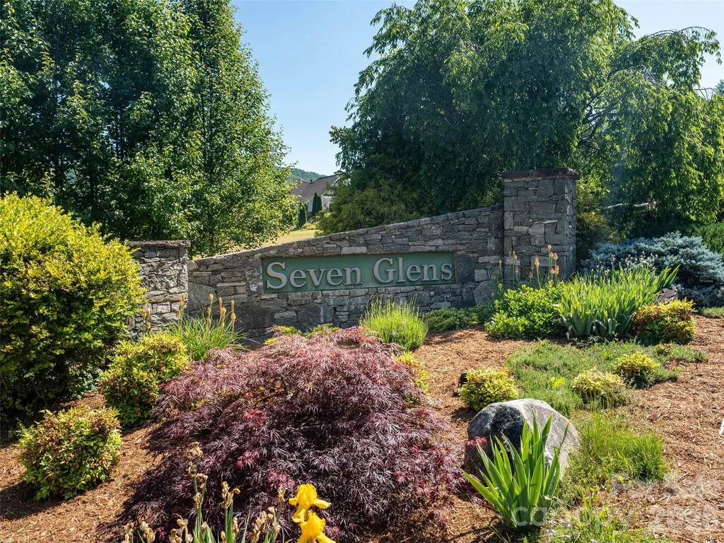 350 Vista Point Drive Weaverville NC 28787