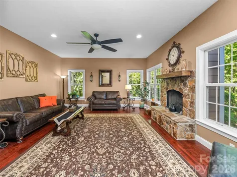 350 Vista Point Drive Weaverville NC 28787