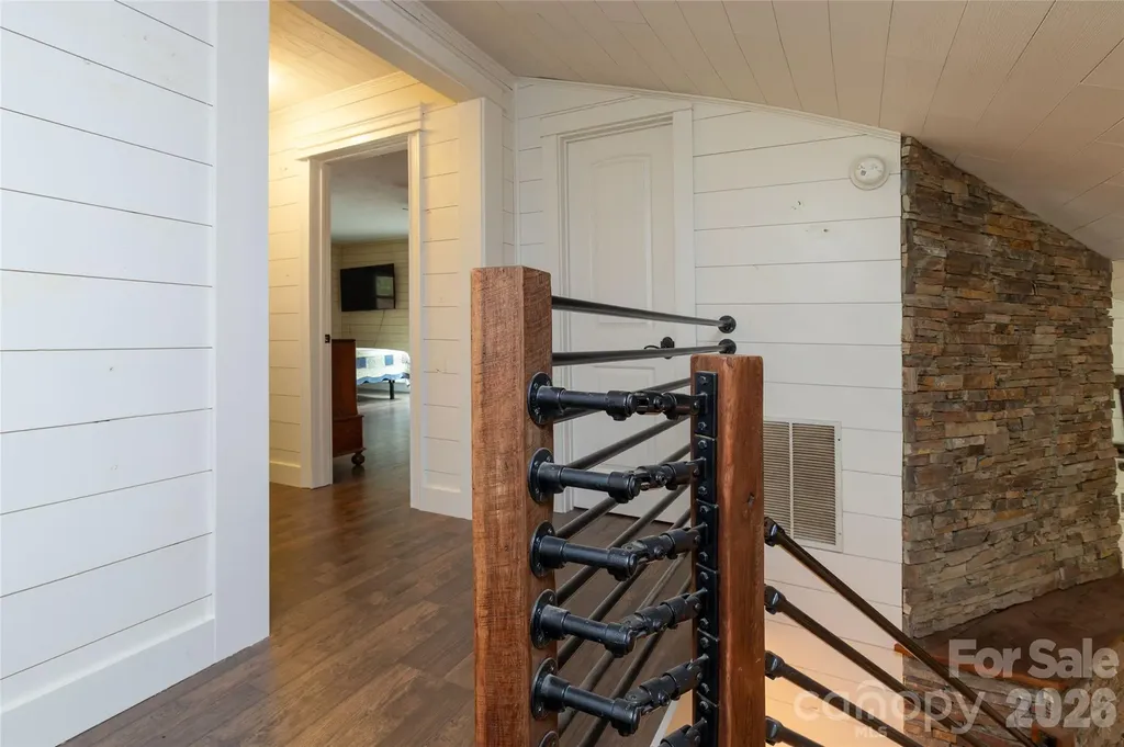 214 Chin Tree Road Sylva NC 28779