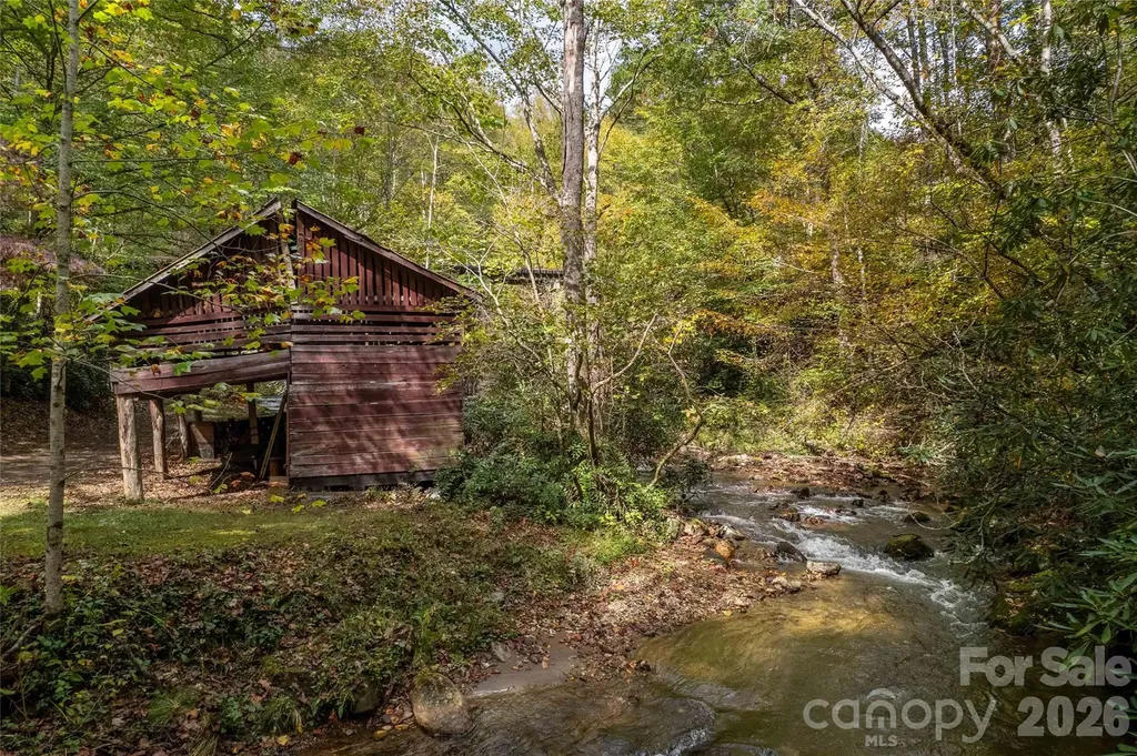 214 Chin Tree Road Sylva NC 28779