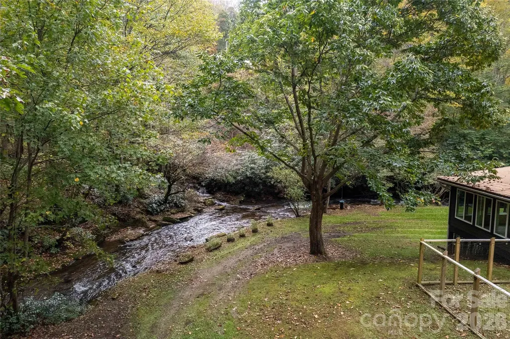 214 Chin Tree Road Sylva NC 28779