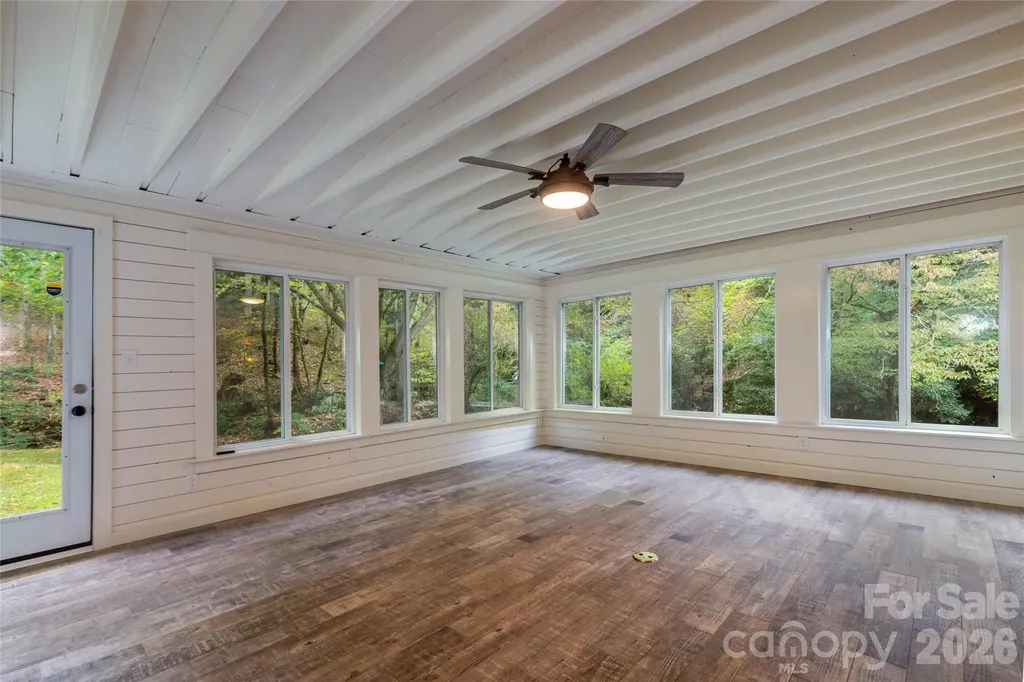 214 Chin Tree Road Sylva NC 28779