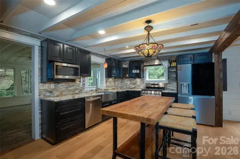 214 Chin Tree Road Sylva NC 28779