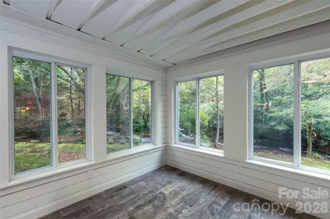 214 Chin Tree Road Sylva NC 28779