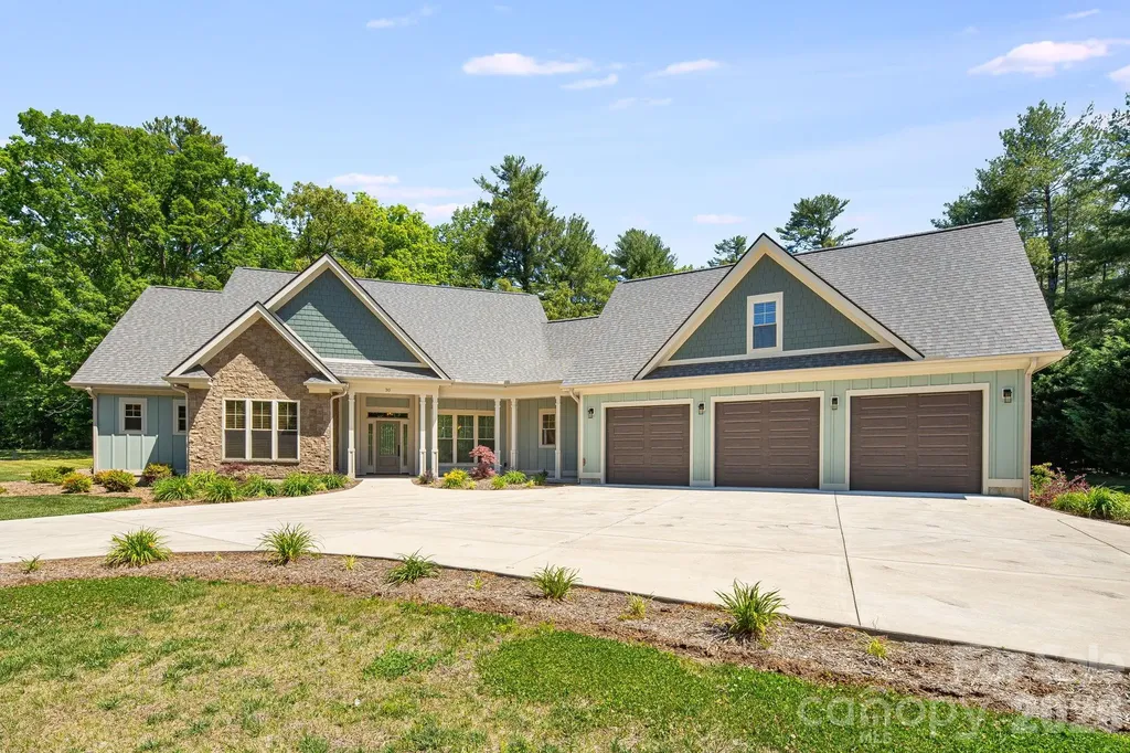 30 Shipman Parkway Flat Rock NC 28731