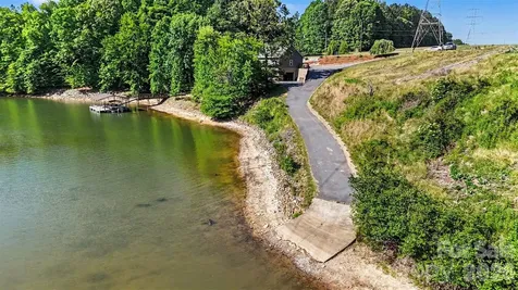 393 Stillwater Road Troutman NC 28166