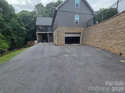 393 Stillwater Road Troutman NC 28166