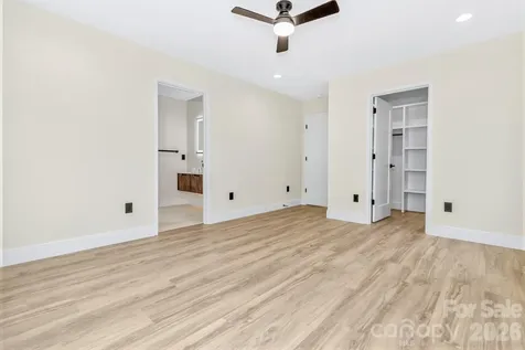 221 Coopers Drive Hendersonville NC 28739