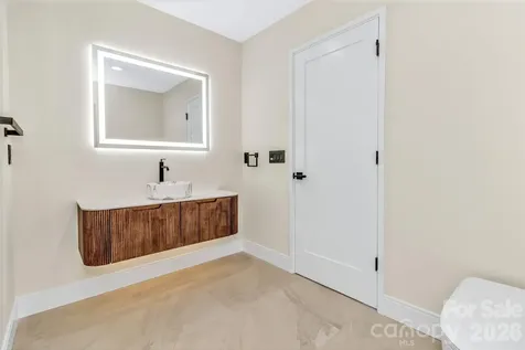 221 Coopers Drive Hendersonville NC 28739