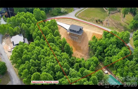 221 Coopers Drive Hendersonville NC 28739