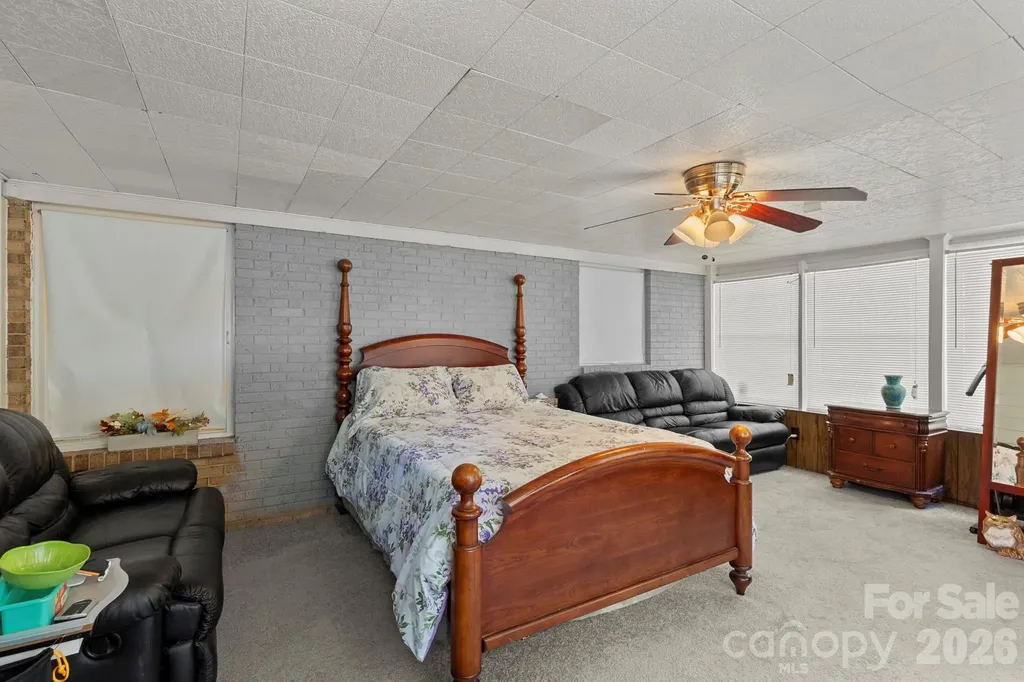3326 Dunaire Drive Charlotte NC 28205