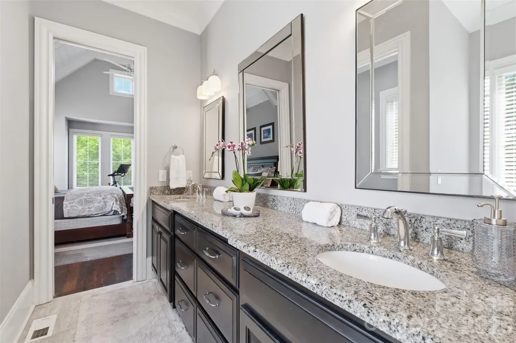 425 Bridlepath Trail Davidson NC 28036
