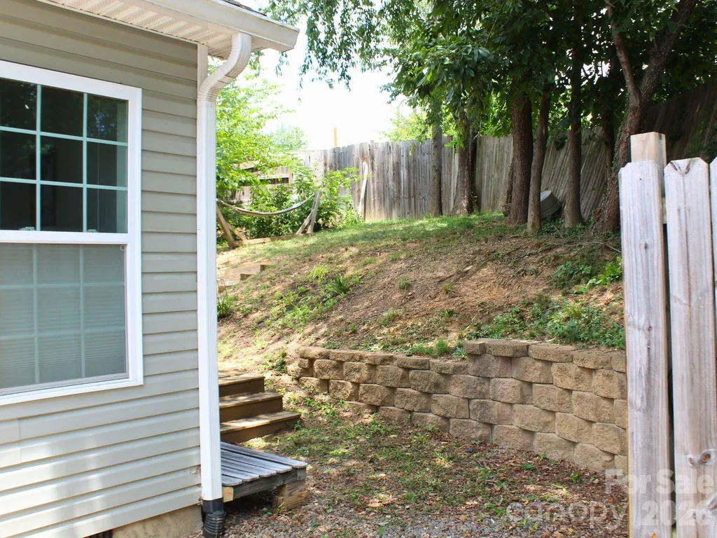 253 Brooklyn Lane Asheville NC 28803