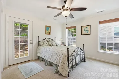 253 Brooklyn Lane Asheville NC 28803