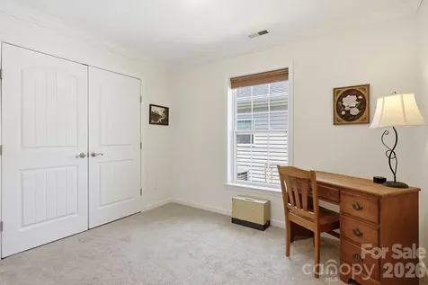 253 Brooklyn Lane Asheville NC 28803
