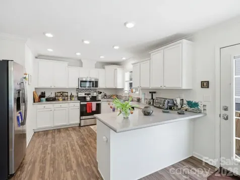 253 Brooklyn Lane Asheville NC 28803