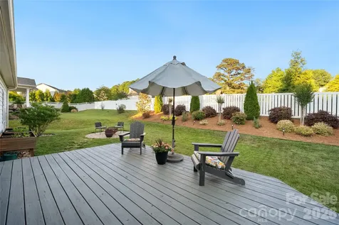 5038 Stonehill Lane Matthews NC 28104