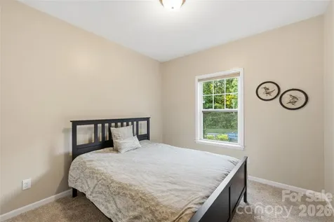 5038 Stonehill Lane Matthews NC 28104