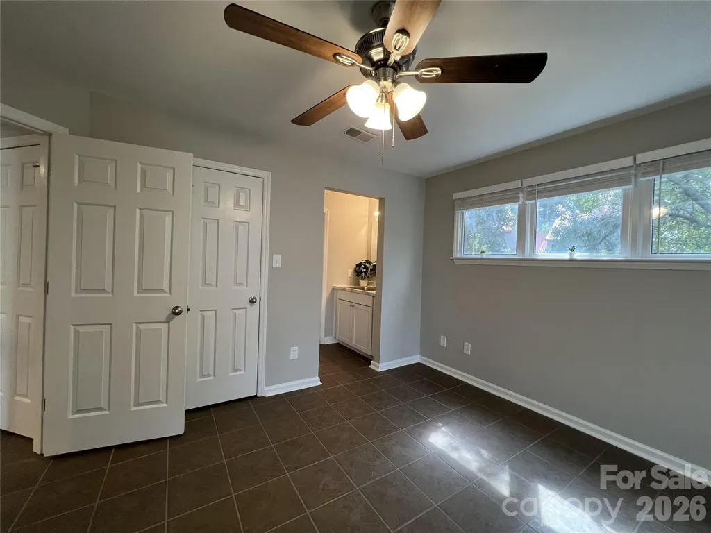 9041 J M Keynes Drive Charlotte NC 28262