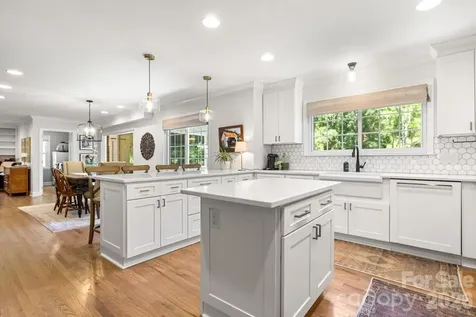 7814 Bradenton Drive Charlotte NC 28210
