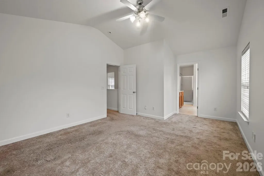 6618 Wicked Oak Lane Charlotte NC 28216