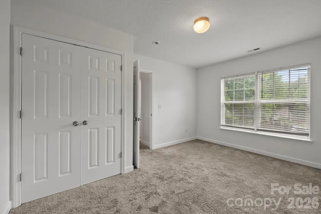 6618 Wicked Oak Lane Charlotte NC 28216