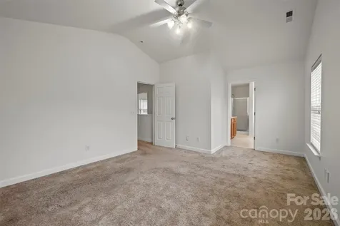 6618 Wicked Oak Lane Charlotte NC 28216
