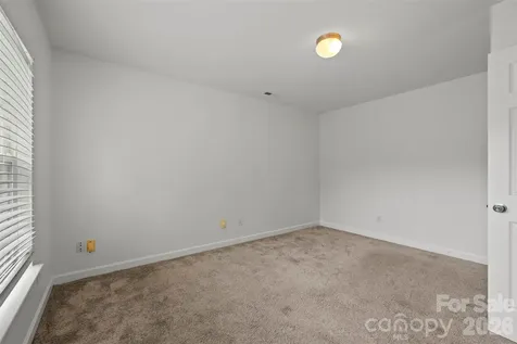 6618 Wicked Oak Lane Charlotte NC 28216