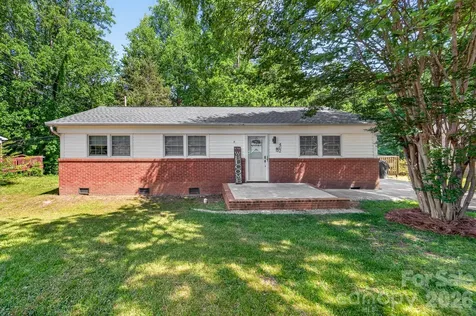 402 Wooddale Drive Dallas NC 28034