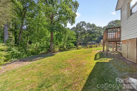 402 Wooddale Drive Dallas NC 28034