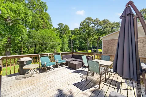 402 Wooddale Drive Dallas NC 28034