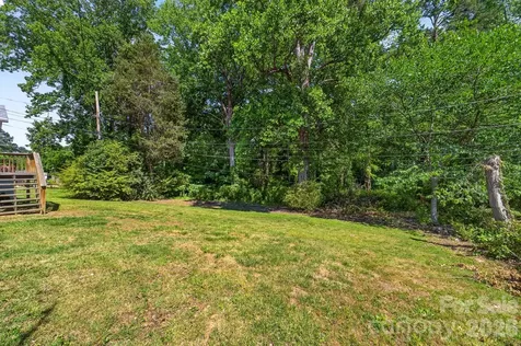 402 Wooddale Drive Dallas NC 28034